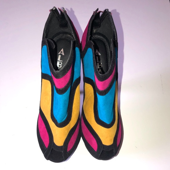 ALBA BY JESSICA ALBA SIZE 10 SUEDE PLATFORM HEELS - Picture 3 of 6